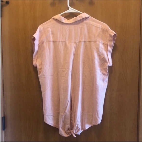 Francesca's Size Small Light Pink Open Back Top. - Picture 7 of 7